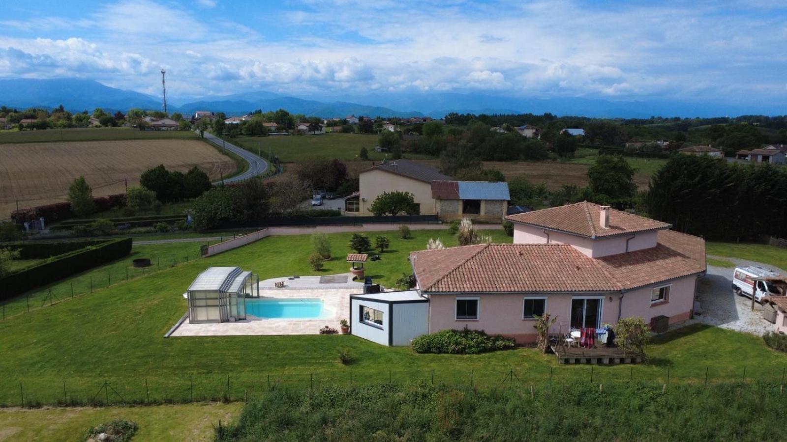 Aux Portes Des Pyrenees Villa